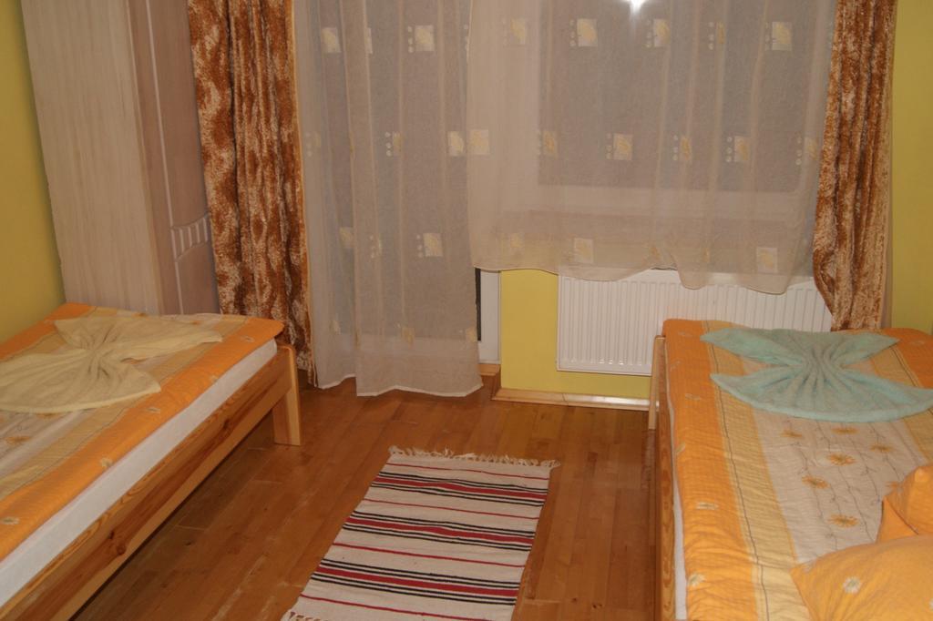 Villa Dom Na Starym Goscincu Tiszyna Dubicze Cerkiewne Zimmer foto